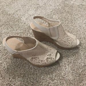 Size 8 cream wedges